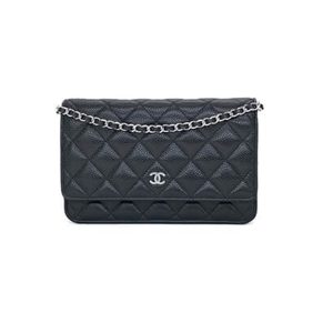 CHANEL Classic Wallet On Chain