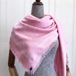 EN - Luxury LUV Scarf 024