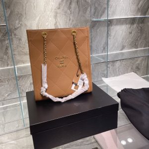 Chanel 22 Small Handbag